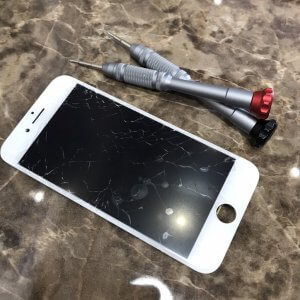 iPhone7 液晶交換