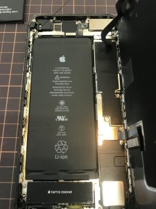 iPhone8Plus バッテリー交換