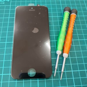 iPhone5S ガラスパネル交換
