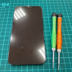 iPhone12 液晶交換