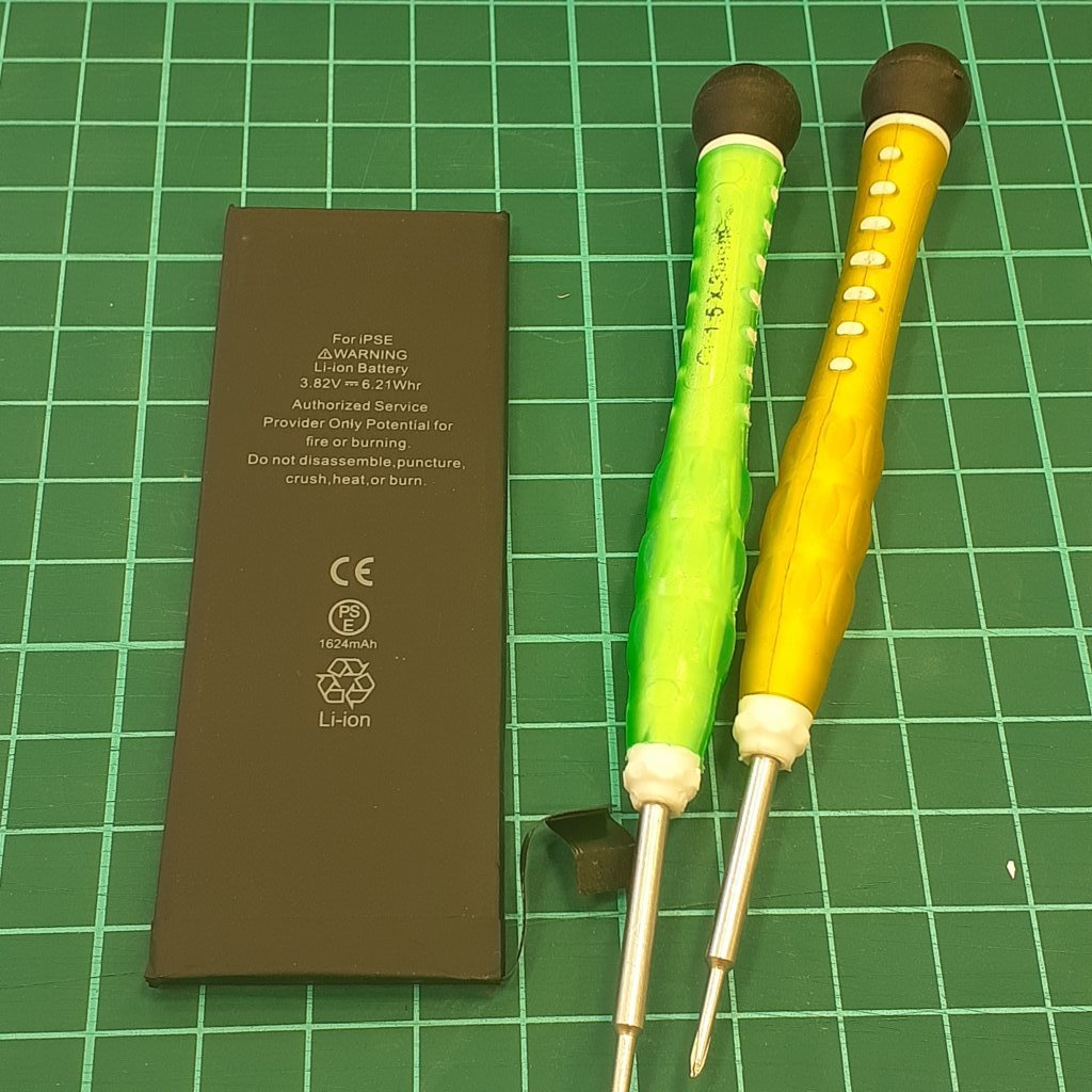 iPhoneSE バッテリー交換
