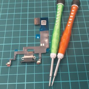 iPhoneXR ライトニング交換