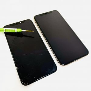 iPhoneXS液晶交換修理