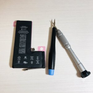 iPhone11Pro充電しても電源が落ちてしまう…→バッテリー交換でお悩み即日解決!!