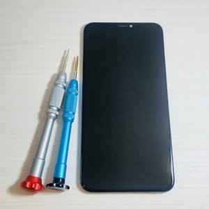 iPhone11Pro MAX 画面が割れた‼︎すぐに修理は可能ですか?→最短20分で修理完了‼︎