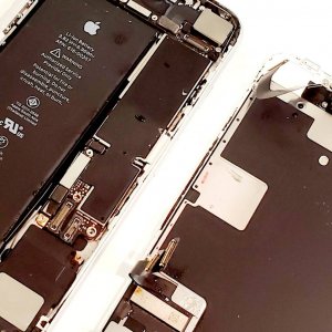 iPhone8  水没修理