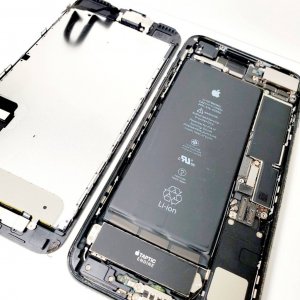 iPhone7Plus バッテリー交換