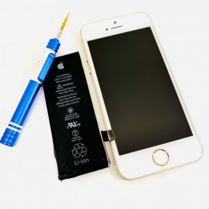 iPhoneSE バッテリー交換修理