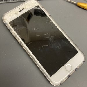 iPhone8 パネル交換修理