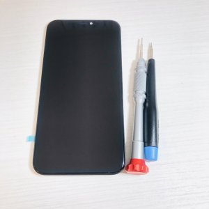 iPhone11画面に黒いシミが…→液晶パネル交換で即日解決!!