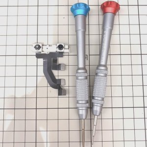 iPhone X インカメラ交換修理