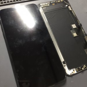 iPhoneXS 液晶交換