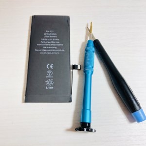 iPhone11充電してもすぐに減ってしまう…→即日修理!!予約不要でお悩み解決!!【iPhone修理満足度No.1】の当店にお任せください!!