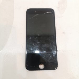 iPhone 8 パネル交換