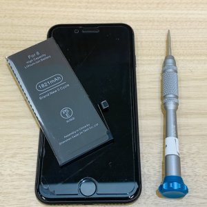 iPhone8 バッテリー交換