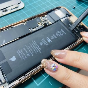 iPhone８ バッテリー交換