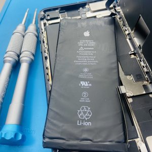 iPhone8Plusバッテリー交換