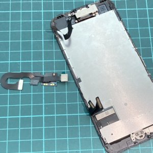 iPhone7 近接センサー交換 “声が聞こえない”