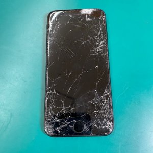 iPhoneSE2 フロントパネル交換