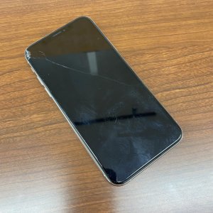 iPhoneXS フロントパネル交換