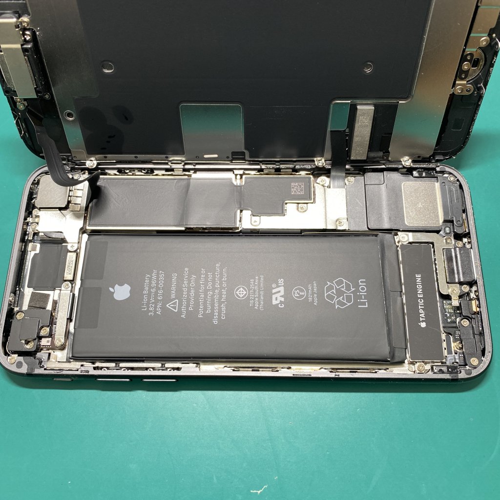 iPhone8 バッテリー交換