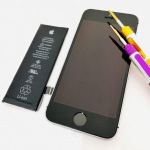 iPhoneSEバッテリー交換修理