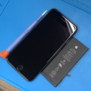iPhone8バッテリー交換修理