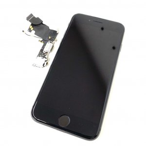 iPhone8 ライトニング交換修理