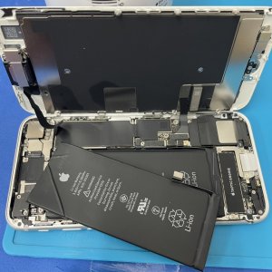 iPhone8 バッテリー交換修理
