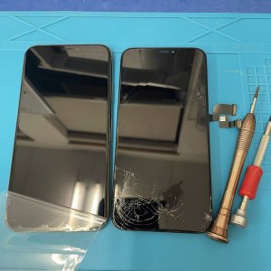 iPhoneXS 液晶交換修理