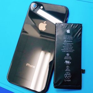 iPhone8 バッテリー交換