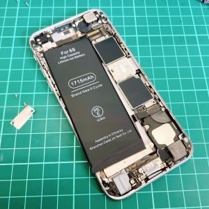 iPhone 6s バッテリー交換