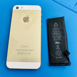 iPhone5S バッテリー交換修理