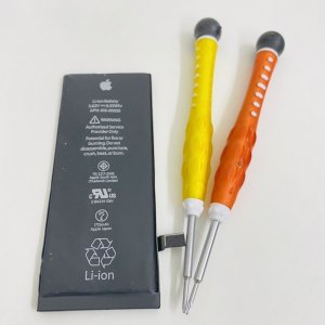 iPhone6s 画面の浮き上がり…→バッテリーの膨張が原因です！