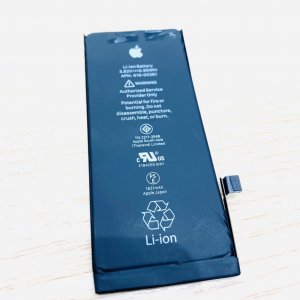 iPhone8 リンゴループ…→お任せください!即日修理可能!