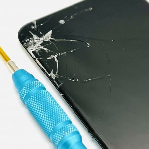 iPhone8 フロントパネル交換