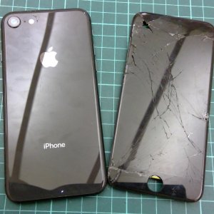 iPhone8　液晶交換