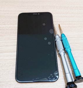 iPhoneXR パネル交換