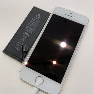 iPhone5S バッテリー交換修理