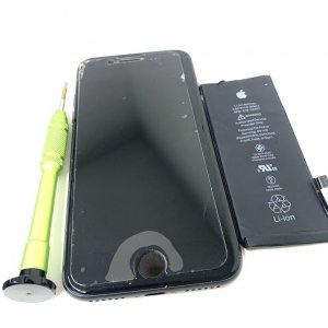 iPhone8 バッテリー交換修理
