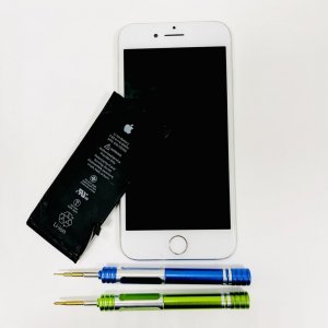 iPhone8バッテリー交換修理