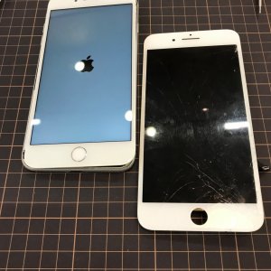 iPhone8Plus パネル交換