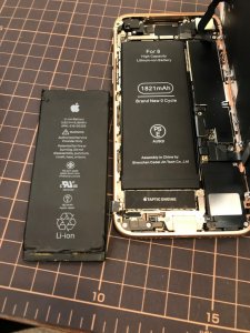 iPhone8 バッテリー交換