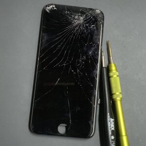 iPhone8 液晶交換 ブラックアウト