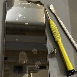 iPhone8 フロントパネル交換 画面交換 ガラス割れ