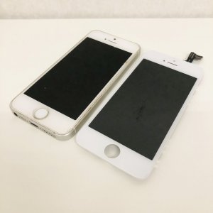 iPhoneSE 液晶交換修理