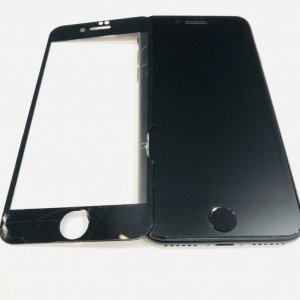 iPhoneSE2 強化ガラス張替え