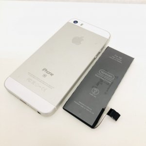 iPhoneSE バッテリー交換修理