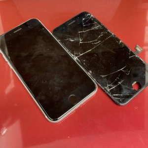 iPhone8 液晶パネル交換