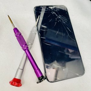 iPhone11 液晶交換
